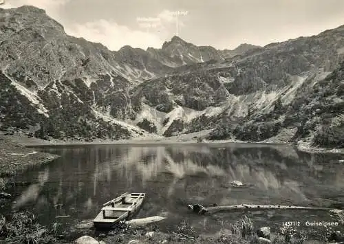 Germany Allgauer Alpen Geisalpsee mit Nebelhorn Gundkopf