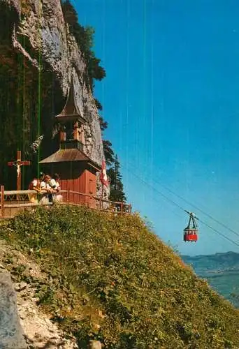 Switzerland Wildkirchli mit Luftseilbahn und Trachtenkinder