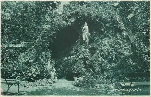 France Lourdes cave