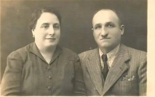 Romania old couple souvenir photo postcard studio Keresztes Brasov 1946