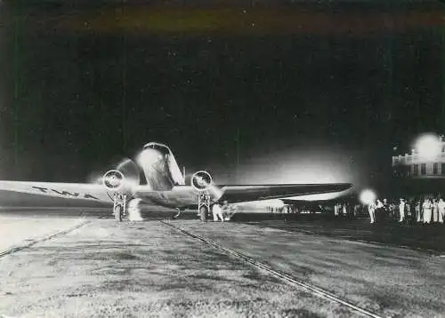 USA night stop at Kansas city airport airplane TWA DC-2