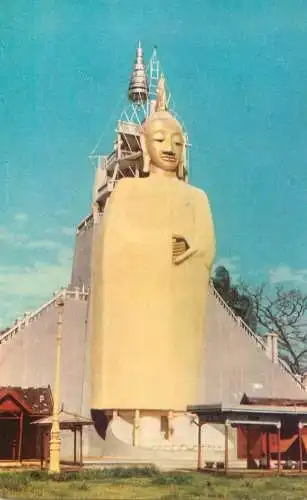 Thailand Bangkok Buddha at Wat Indraviharn