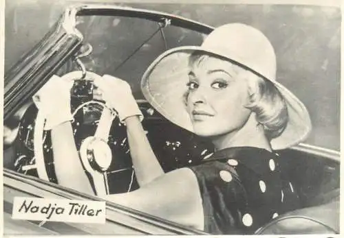 Nadja Tiller souvenir foto