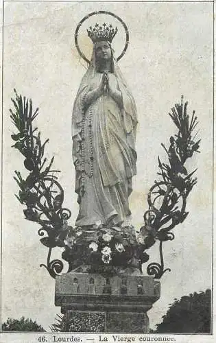 France Lourdes la vierge couronnee