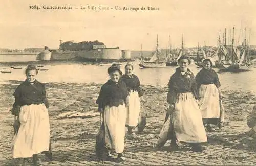 France reedition de carte postale ancienne Concarneau la ville close