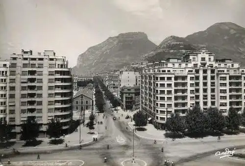 France Grenoble Place Gustave Rivet