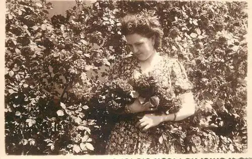Photograph 1945 woman dress garden