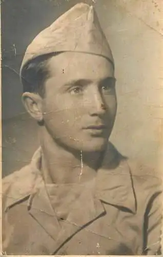 Photograph soldier uniform