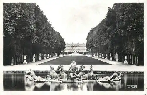 France Versailles Bassin d'Apollon (Allee Royale)