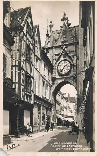 France Auxerre (Yonne) Porte d'Horologe et Maison du XVe siecle