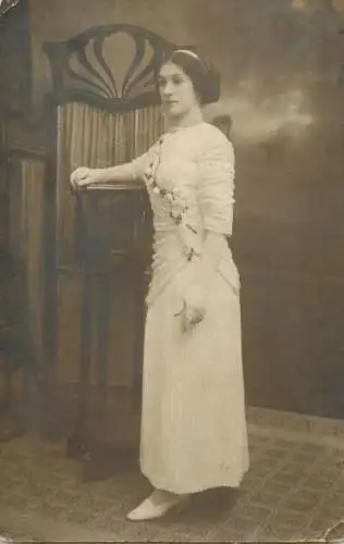 Real photo social history souvenir Romania elegant gorgeous woman