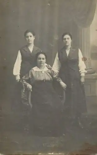 Real photo social history souvenir family elegance