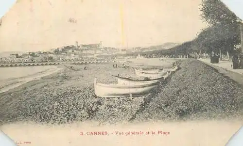 France  Cannes (Alpes-Maritimes) vue generale et la Plage