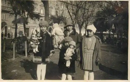 Real photo children group photo elegance