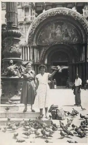 Real photo friends in Venice 1950