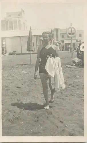 Real photo woman at the beach