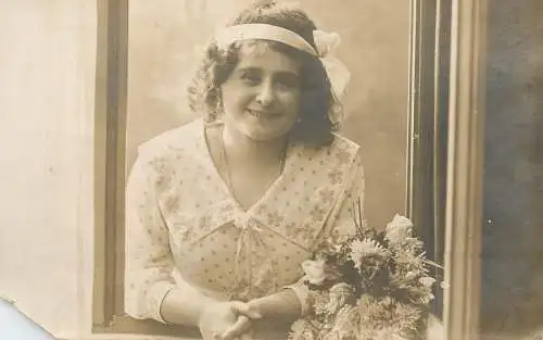 Social history anonymous persons portrait souvenir photo bouquet