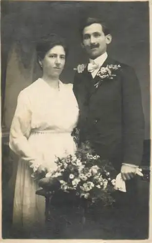 Social history anonymous persons portrait souvenir bride groom wedding