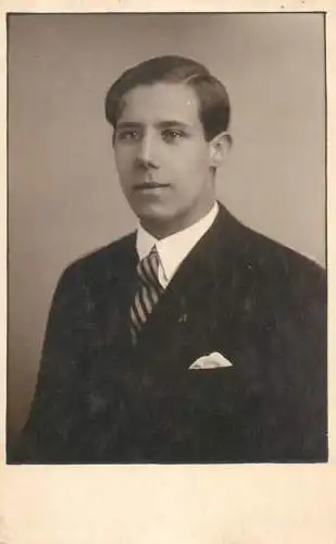 Social history anonymous persons portrait souvenir elegant man