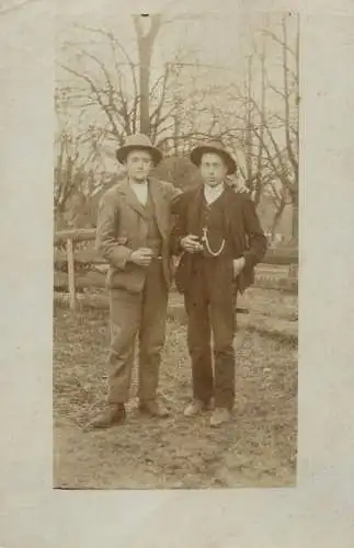 Social history anonymous persons portrait souvenir  costume hat elegance