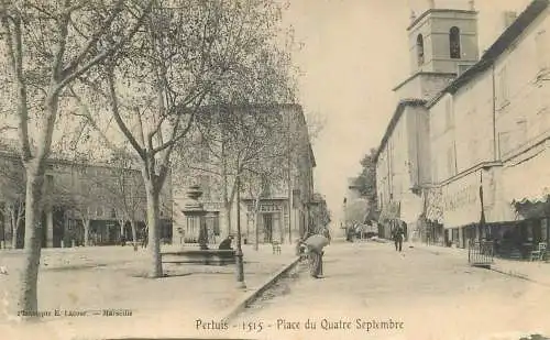 France Pertuis Place du Quatre Septembre