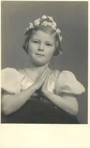 Social history anonymous persons portrait souvenir princess girl diadema Hungary