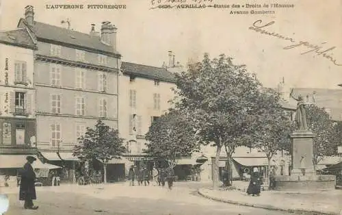 France Auvergne pittoresque Aurillac Statue des Droits de l'Homme Avenue Gambetten