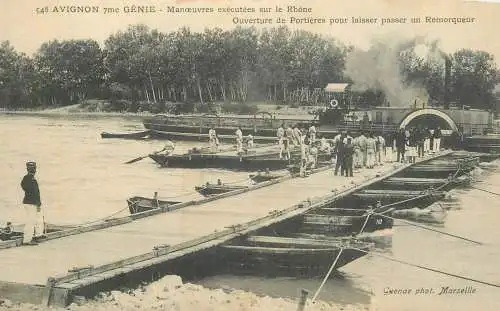 France Avignon 7me Genie Manoeuvres executees sur le Rhone