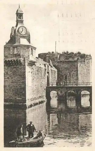 France Concarneau Le Beffroi et le Pont-levis