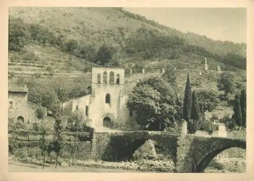 France Vals les Bains (Ardeche) Montpezat La vieille chapelle