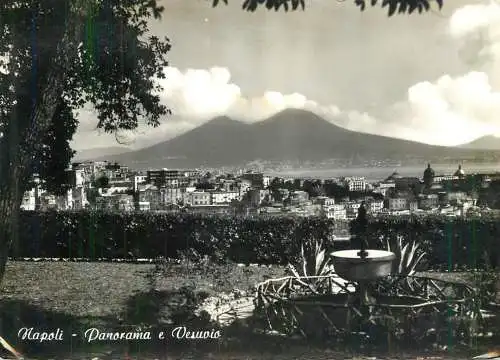 Italy Napoli panorama e Vesuvio