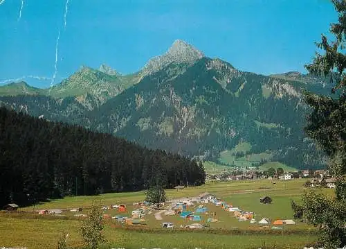 Austria Reutte Tirol Camping am Sintwag mit Hahnenkamm und Gehrenspitze