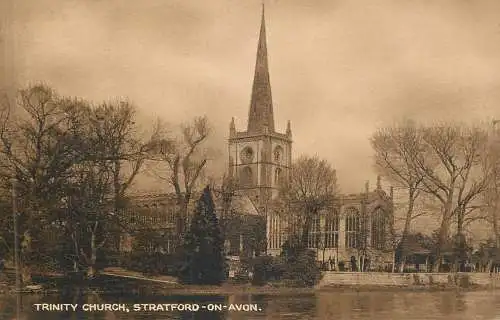 British buildings & architecture, churches & cathedrals postcard Stratford on Avon Trinity