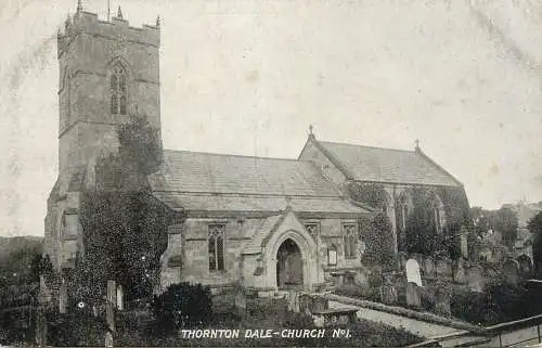 British buildings & architecture, churches & cathedrals postcard Thornton Dale