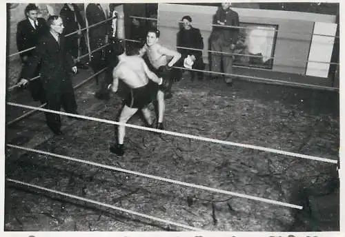 Anonymous persons group of men boxers