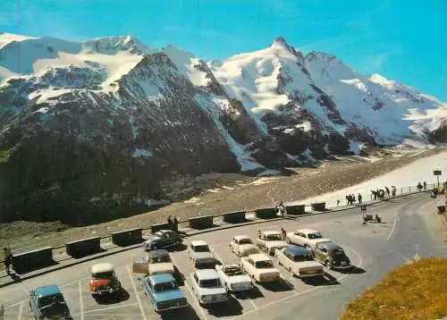 Austria Grossglockner mit Parkplatz Franz Josefshohe