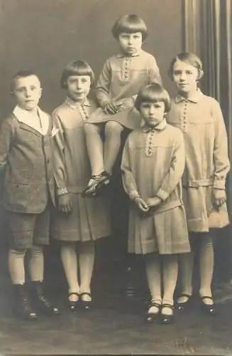 Social history young school boys and girls in uniforms group photo