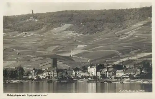 Germany Rudesheim mit Nationaldenkmal