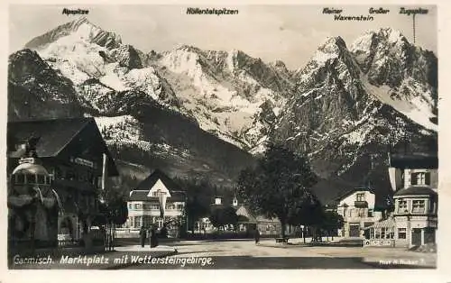 Germany Garmisch Marktplatz mit Wettersteingebirge