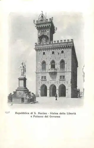 San Marino Palazzo del Governo statua della Liberta