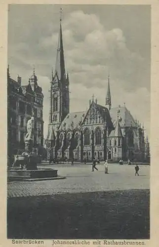 Germany Saarbrucken Johanniskirche mit Rathausbrunnen