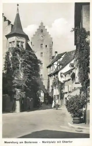 Germany Meersburg am Bodensee Marktplatz mit Obertor