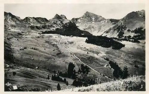 France Taninges Le Praz de Lys & Pointe de Chalune vue generale