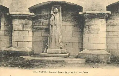 France Rouen Statue de Jean d'Arc par Real de Sarte