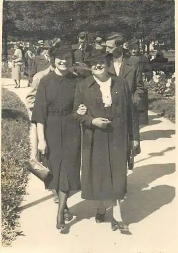 Anonymous persons foto Adler Oscar Brasov