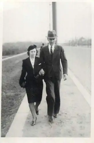 Baneasa 1940 Romania couple instant photo
