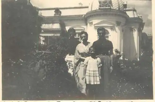 Place to identify Romania 1939 anonymous persons souvenir photo
