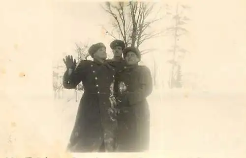 Military instant photography Bucuresti 1954 peisaj de iarna in gradina botanica