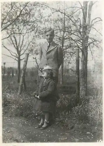 Anonymous persons children enfants