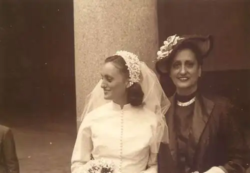 Anonymous persons marriage wedding souvenir photo bride